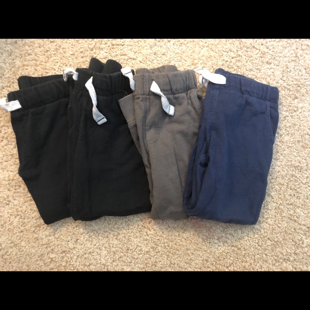 Bundle of 4 jogger sweat pants 3T